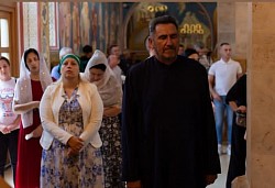 Holy Hierarchical Liturgy in a packed church